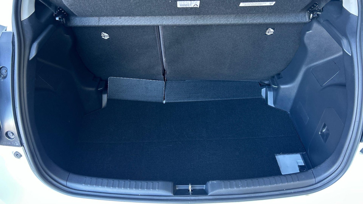Used Toyota Yaris 2023 for sale - 76122944: Photo 20