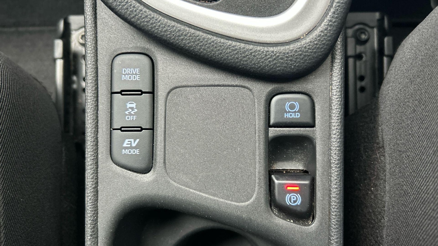 Used Toyota Yaris 2023 for sale - 77290979: Photo 32