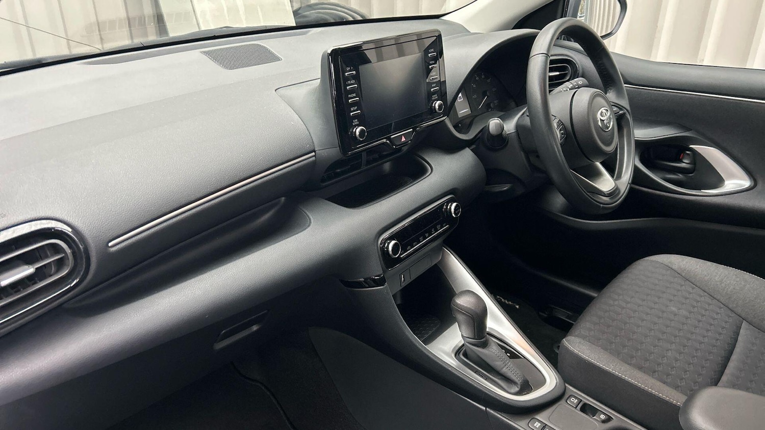 Used Toyota Yaris 2023 for sale - 77290979: Photo 39