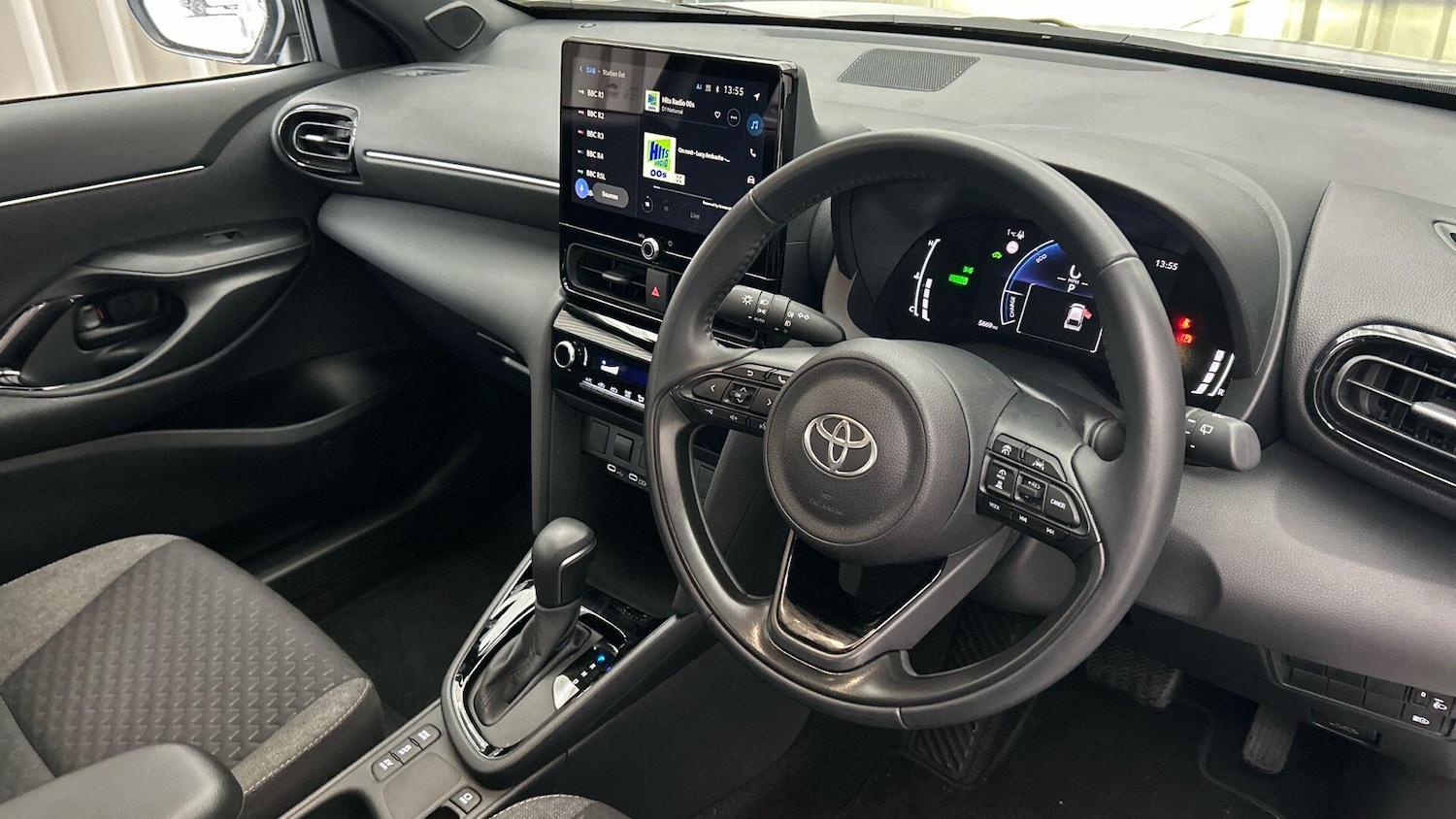 Used Toyota Yaris Cross 2024 for sale - 77120596: Photo 10