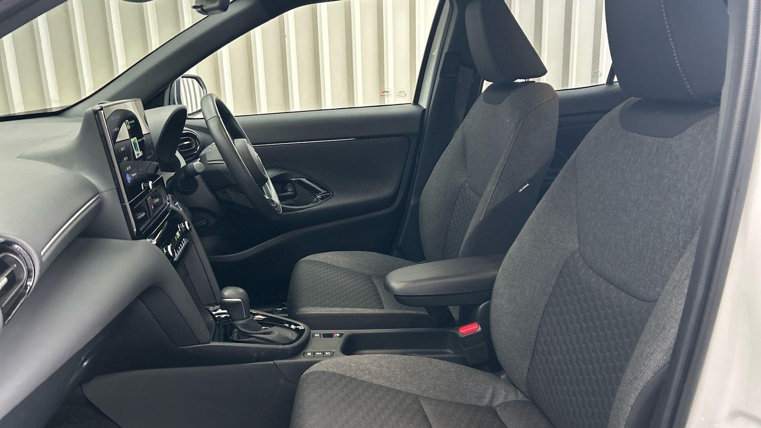 Used Toyota Yaris Cross 2024 for sale - 77120596: Photo 14