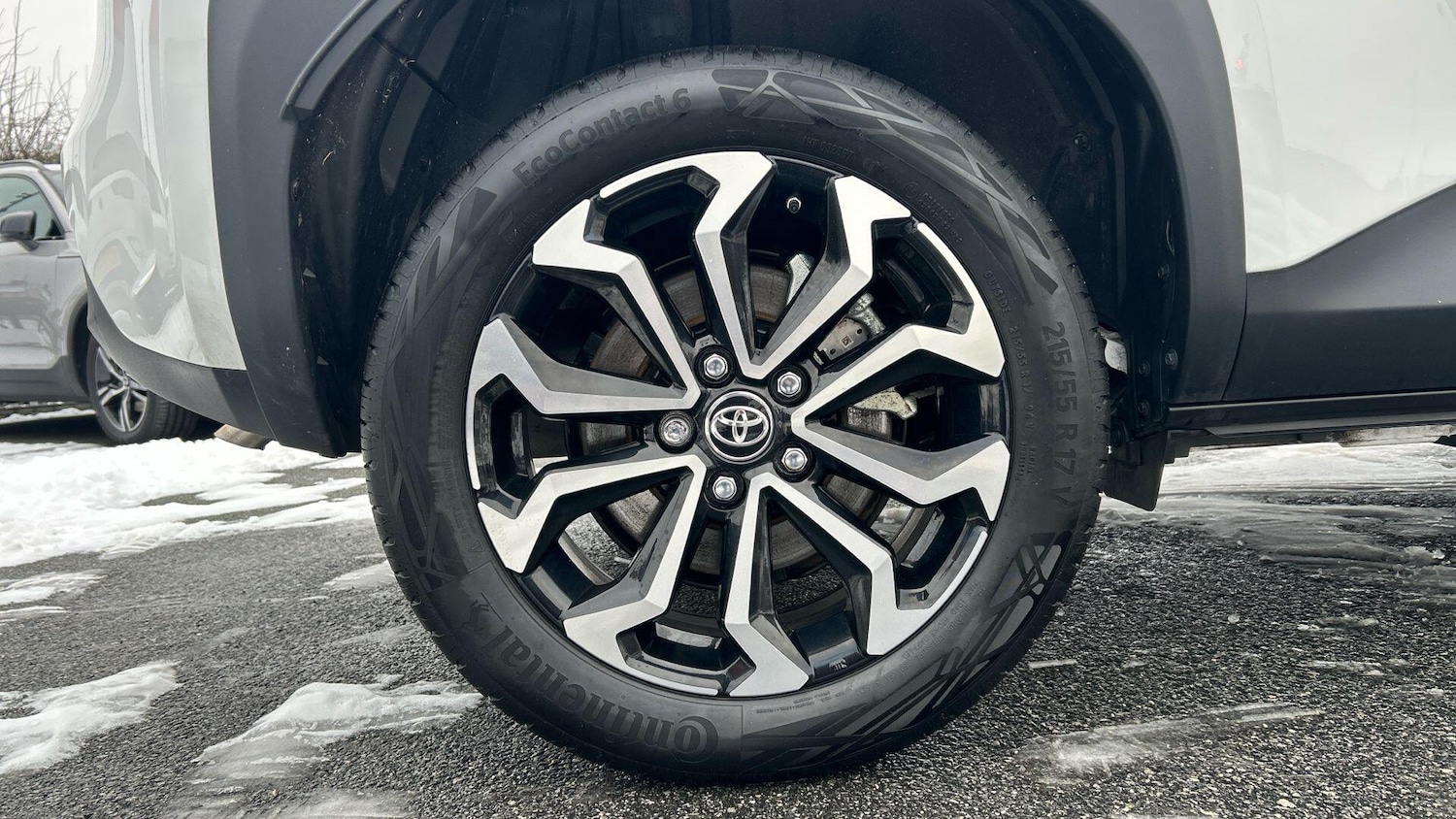 Used Toyota Yaris Cross 2024 for sale - 77120596: Photo 19