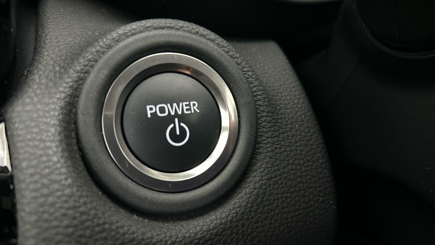 Used Toyota Yaris Cross 2024 for sale - 77120596: Photo 33