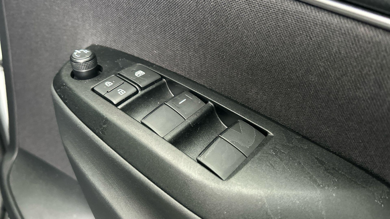 Used Toyota Yaris Cross 2024 for sale - 77120596: Photo 37