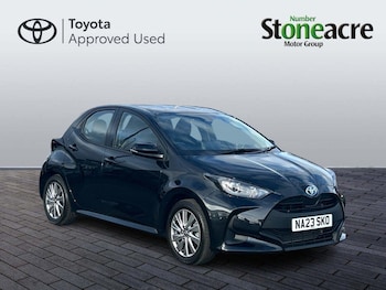 Used Toyota Yaris 2023 for sale - 76457413: Photo