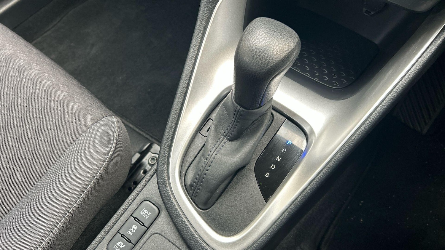 Used Toyota Yaris 2023 for sale - 76457413: Photo 33