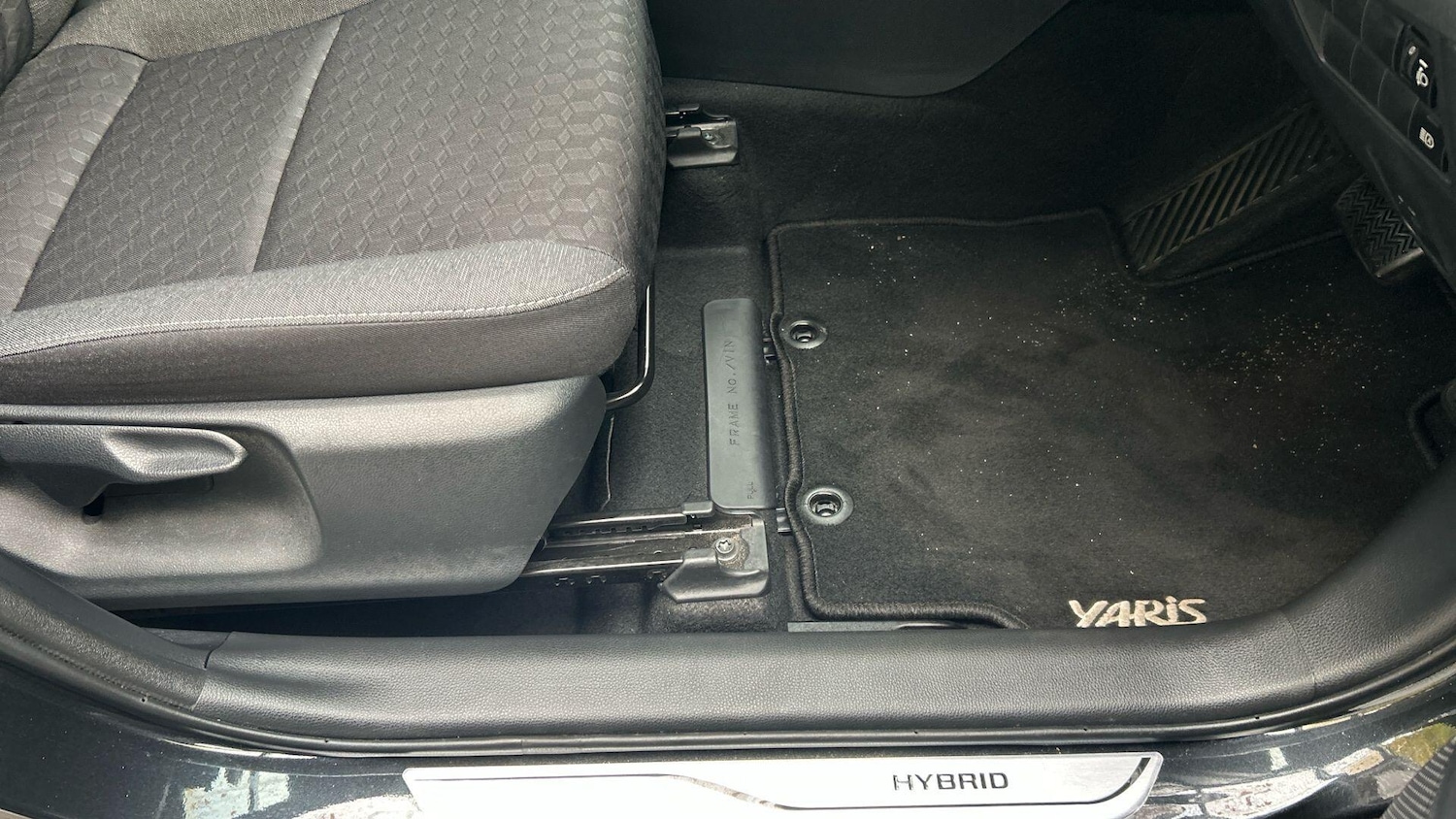 Used Toyota Yaris 2023 for sale - 76457413: Photo 40