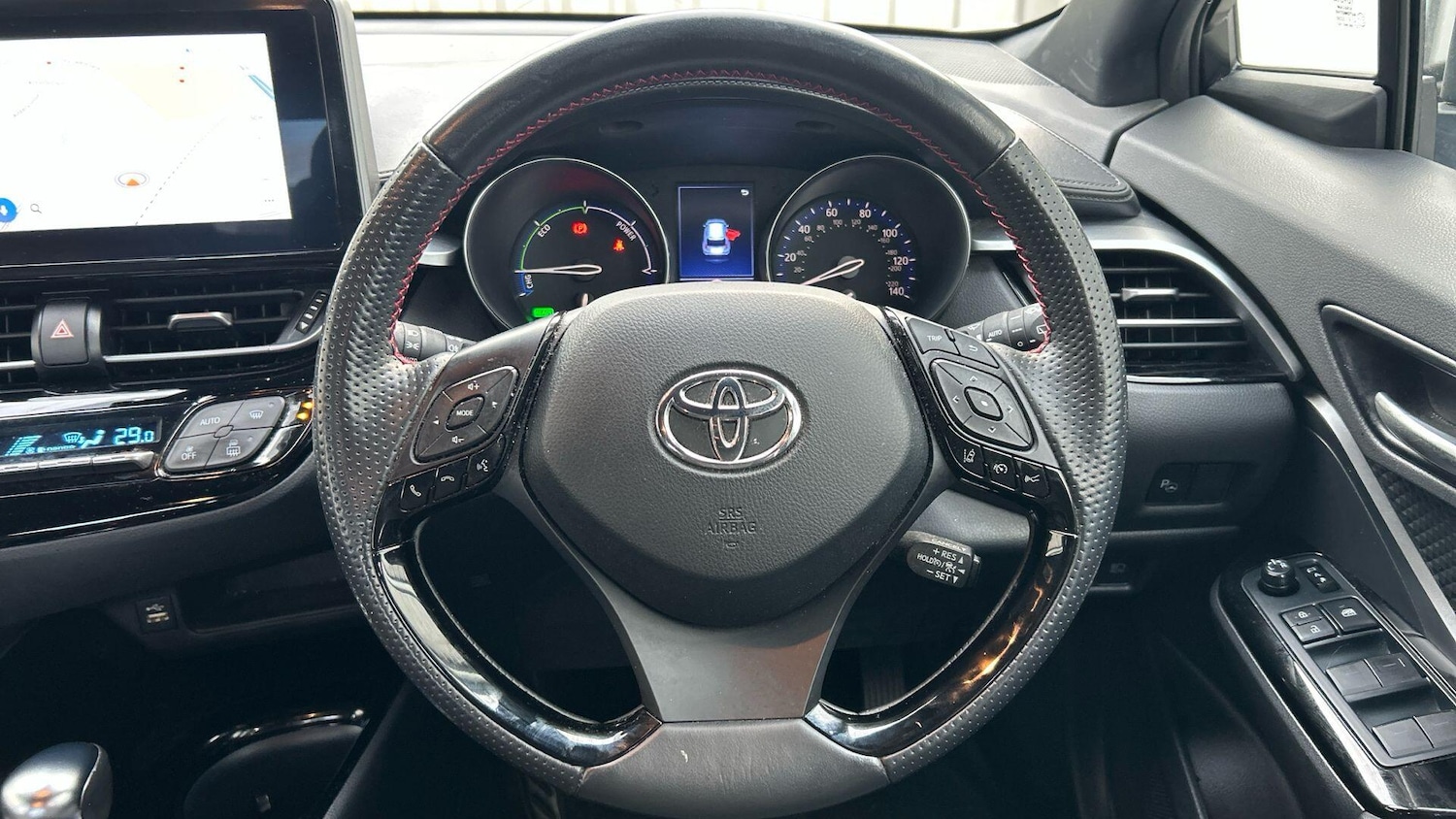 Used Toyota C-HR 2023 for sale - 77537702: Photo 12