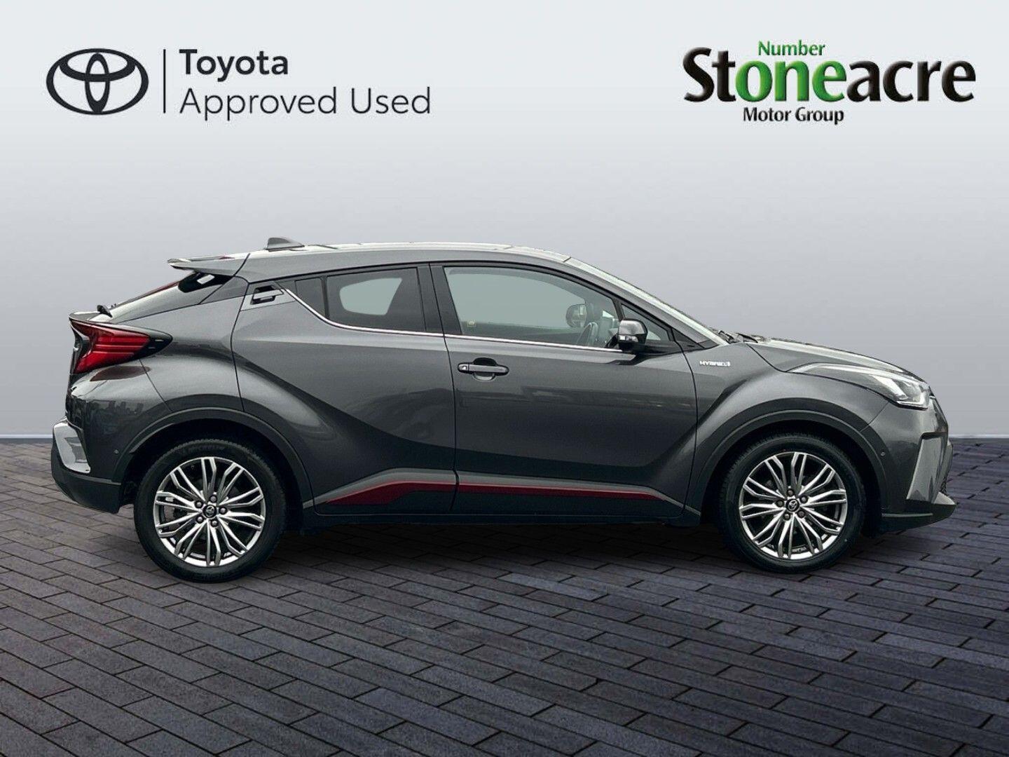 Used Toyota C-HR 2021 for sale - 77330981: Photo 2