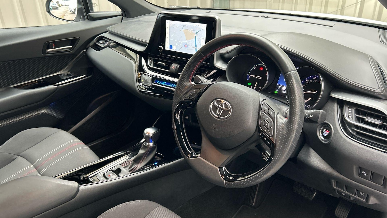 Used Toyota C-HR 2022 for sale - 76296112: Photo 12