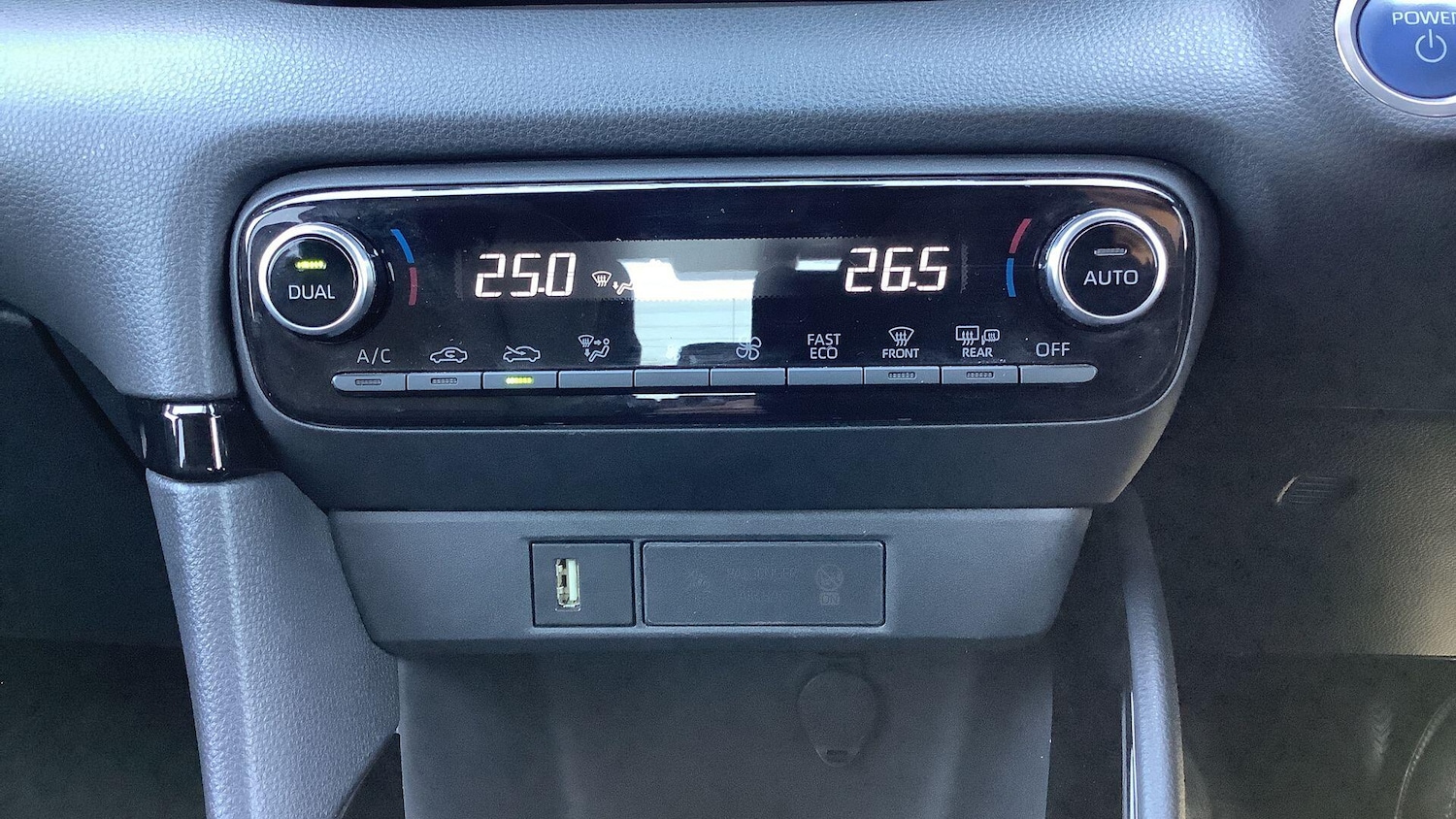 Used Toyota Yaris 2021 for sale - 76801705: Photo 25