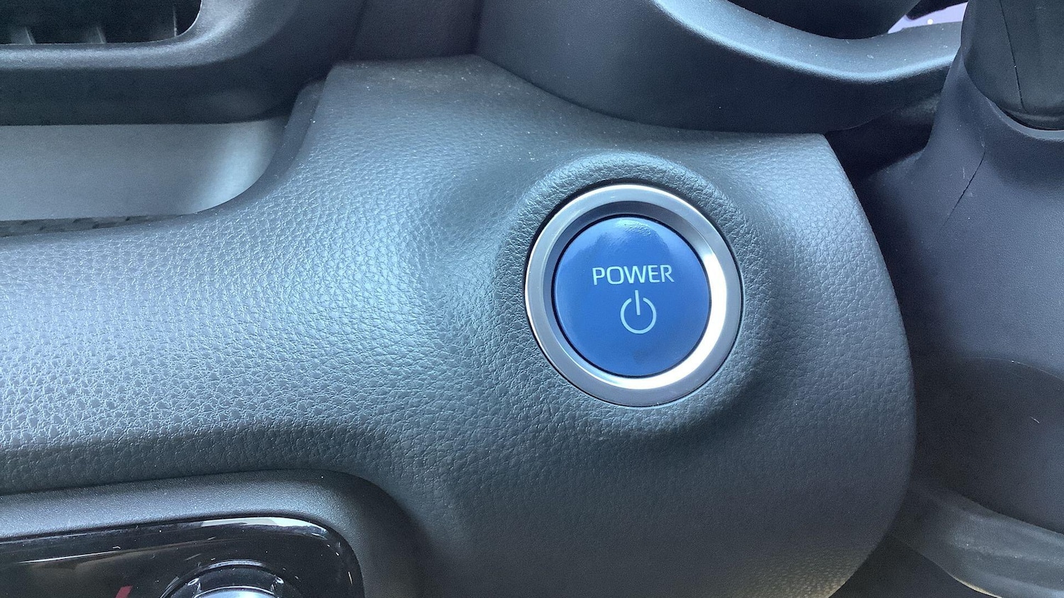 Used Toyota Yaris 2021 for sale - 76801705: Photo 28