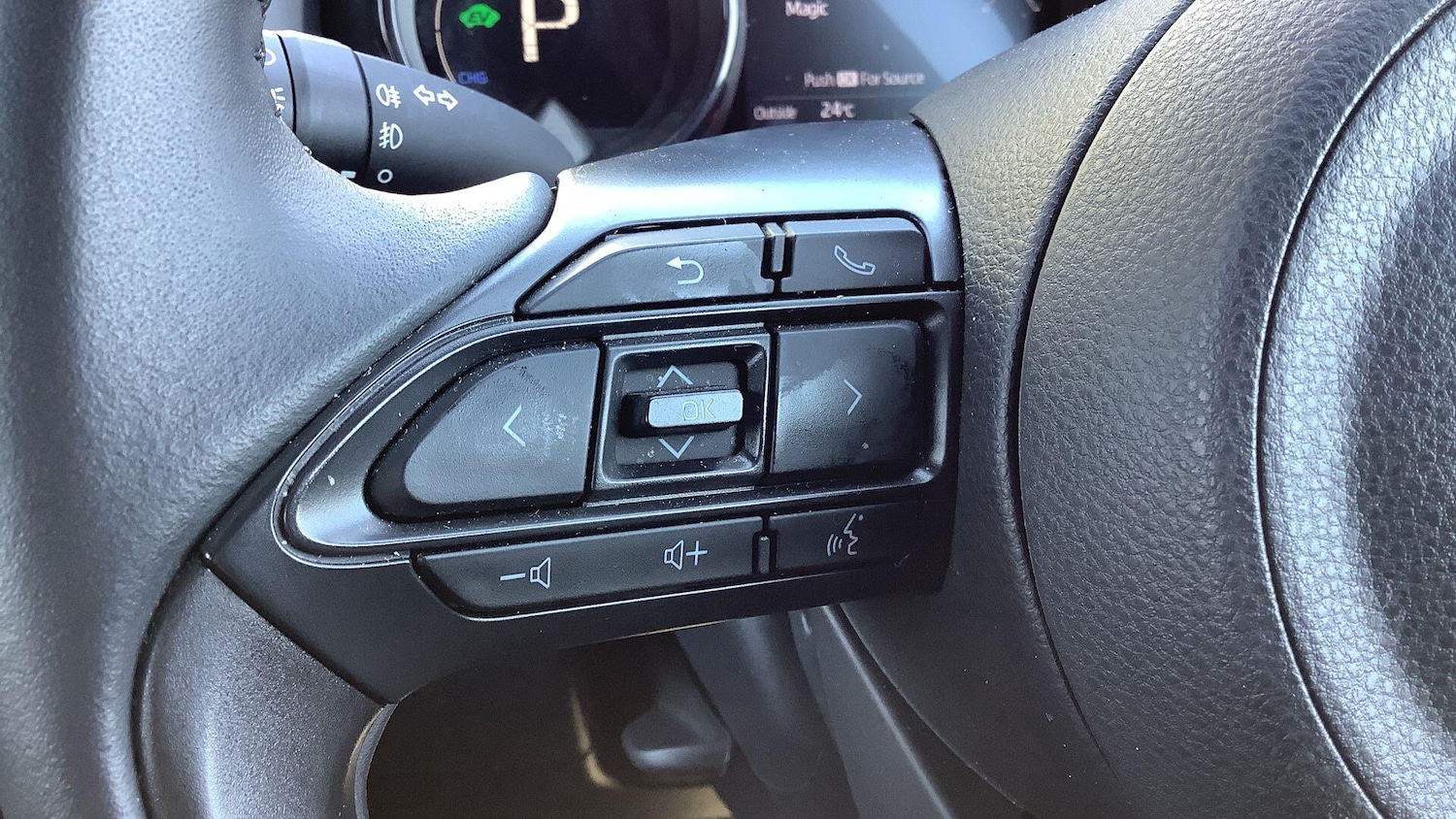 Used Toyota Yaris 2021 for sale - 76801705: Photo 29