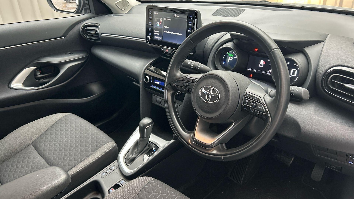 Used Toyota Yaris Cross 2023 for sale - 76715176: Photo 10