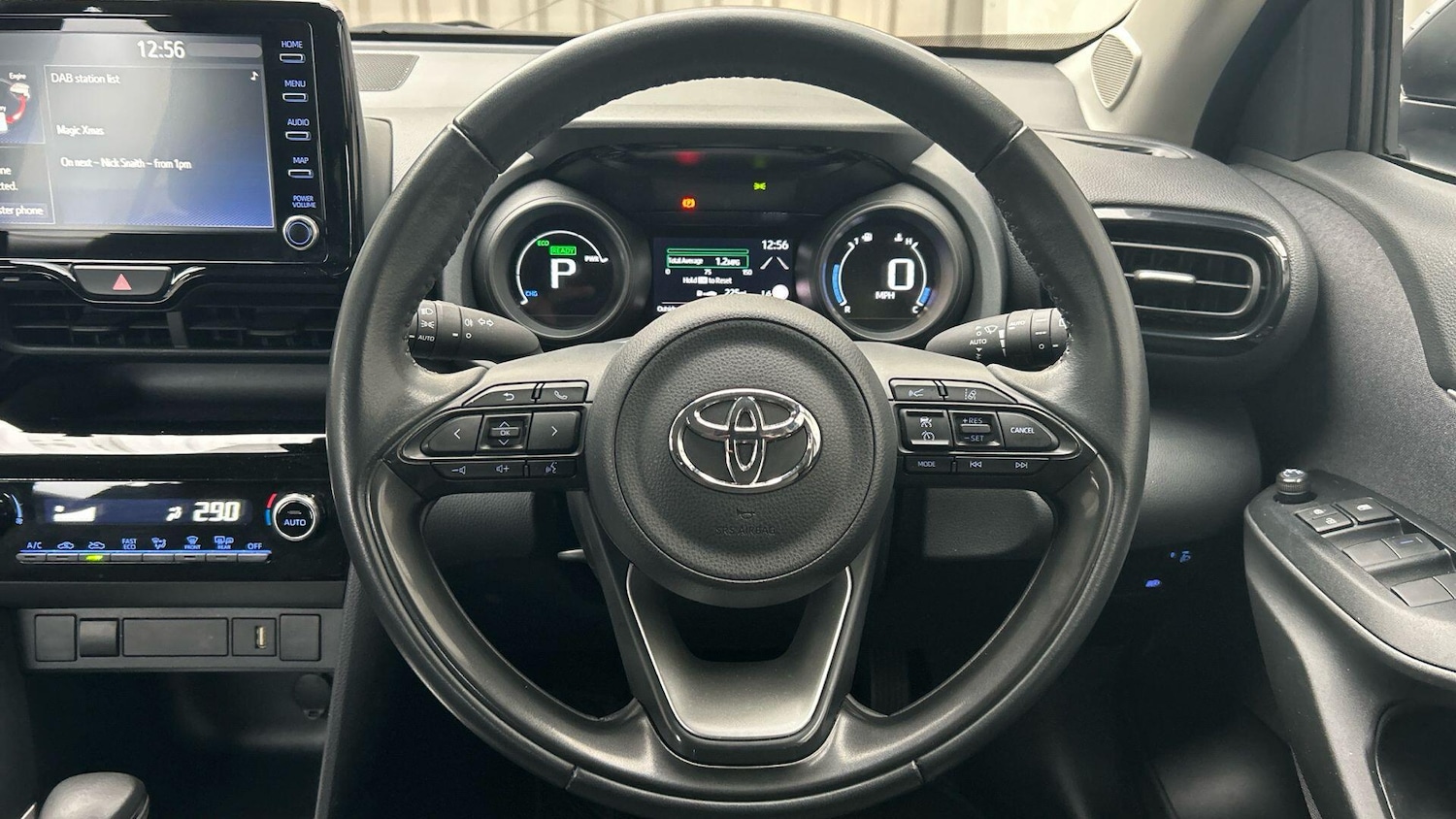 Used Toyota Yaris Cross 2023 for sale - 76715176: Photo 12