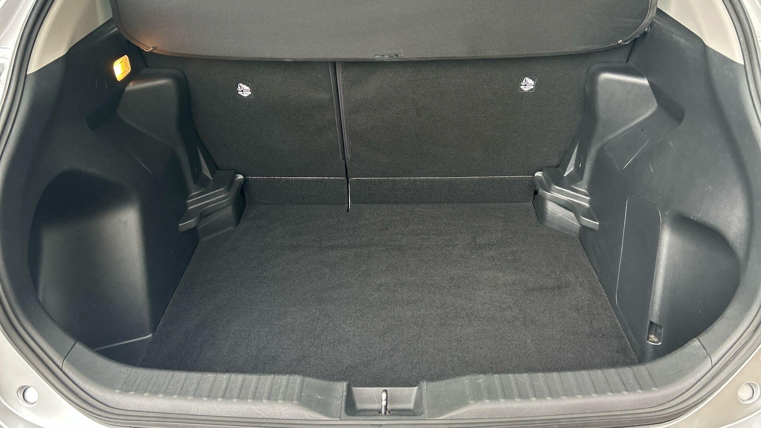 Used Toyota Yaris Cross 2023 for sale - 76715176: Photo 18