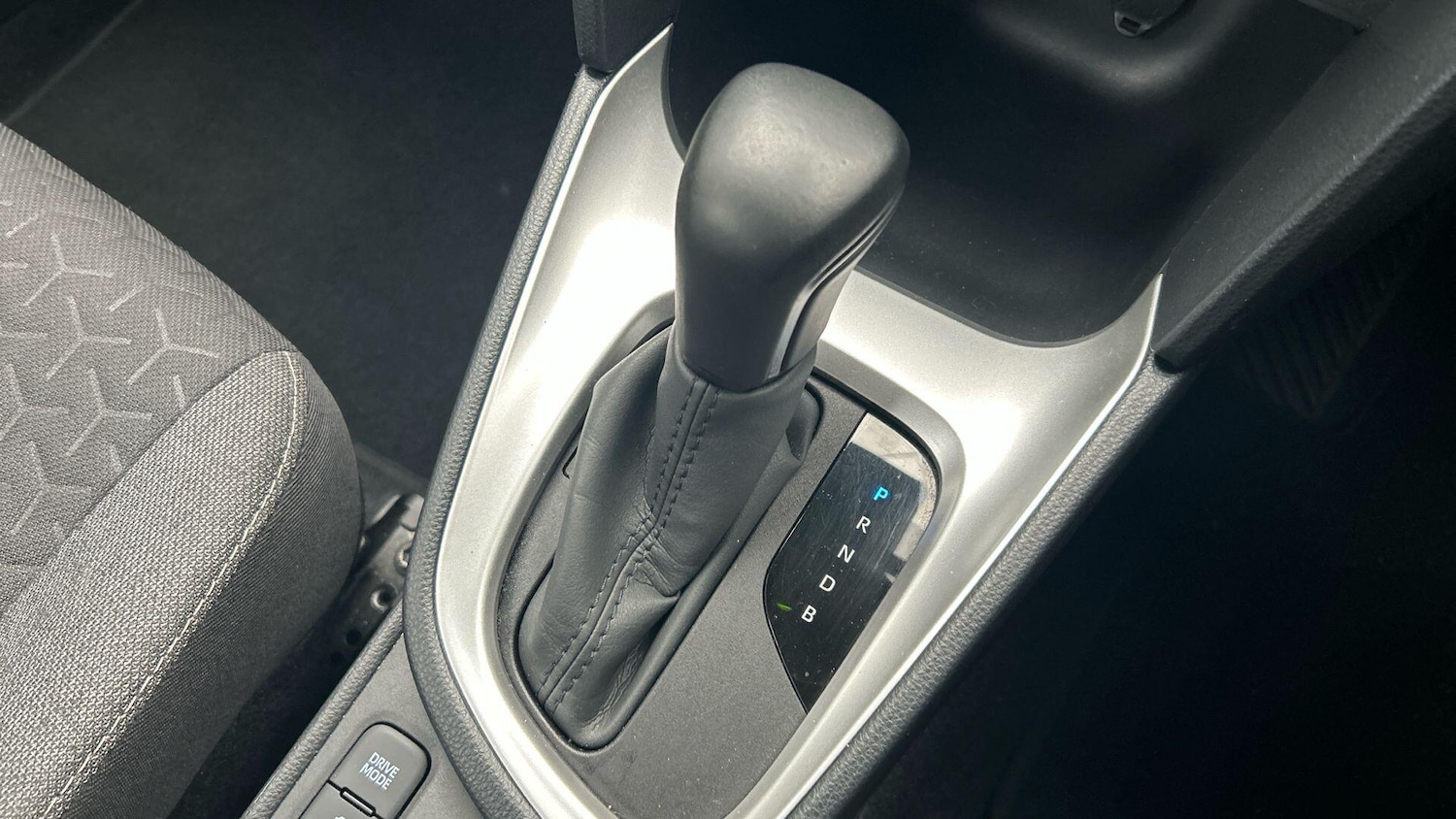 Used Toyota Yaris Cross 2023 for sale - 76715176: Photo 31