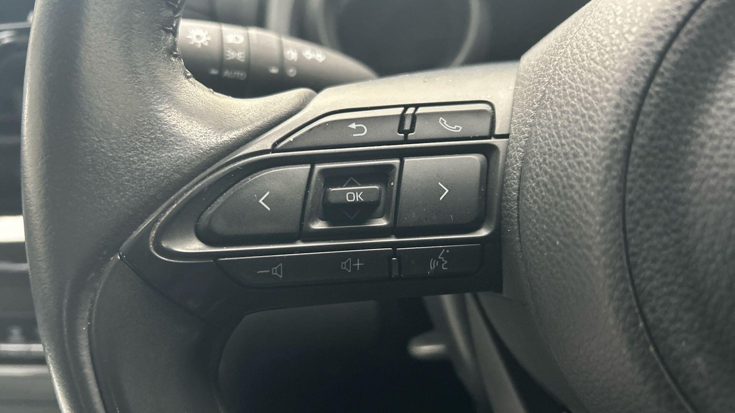 Used Toyota Yaris Cross 2023 for sale - 76715176: Photo 36