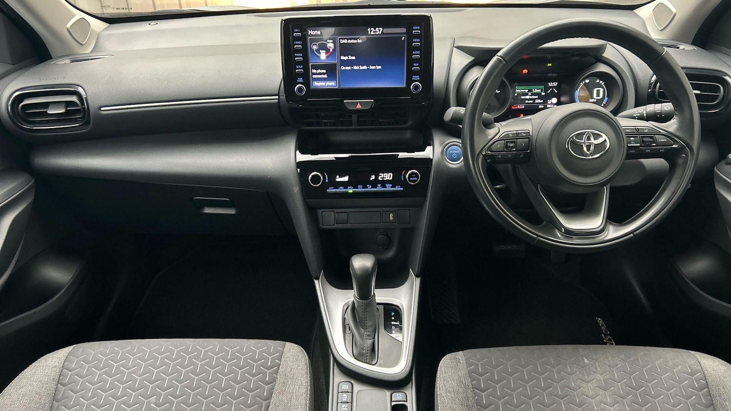 Used Toyota Yaris Cross 2023 for sale - 76715176: Photo 9