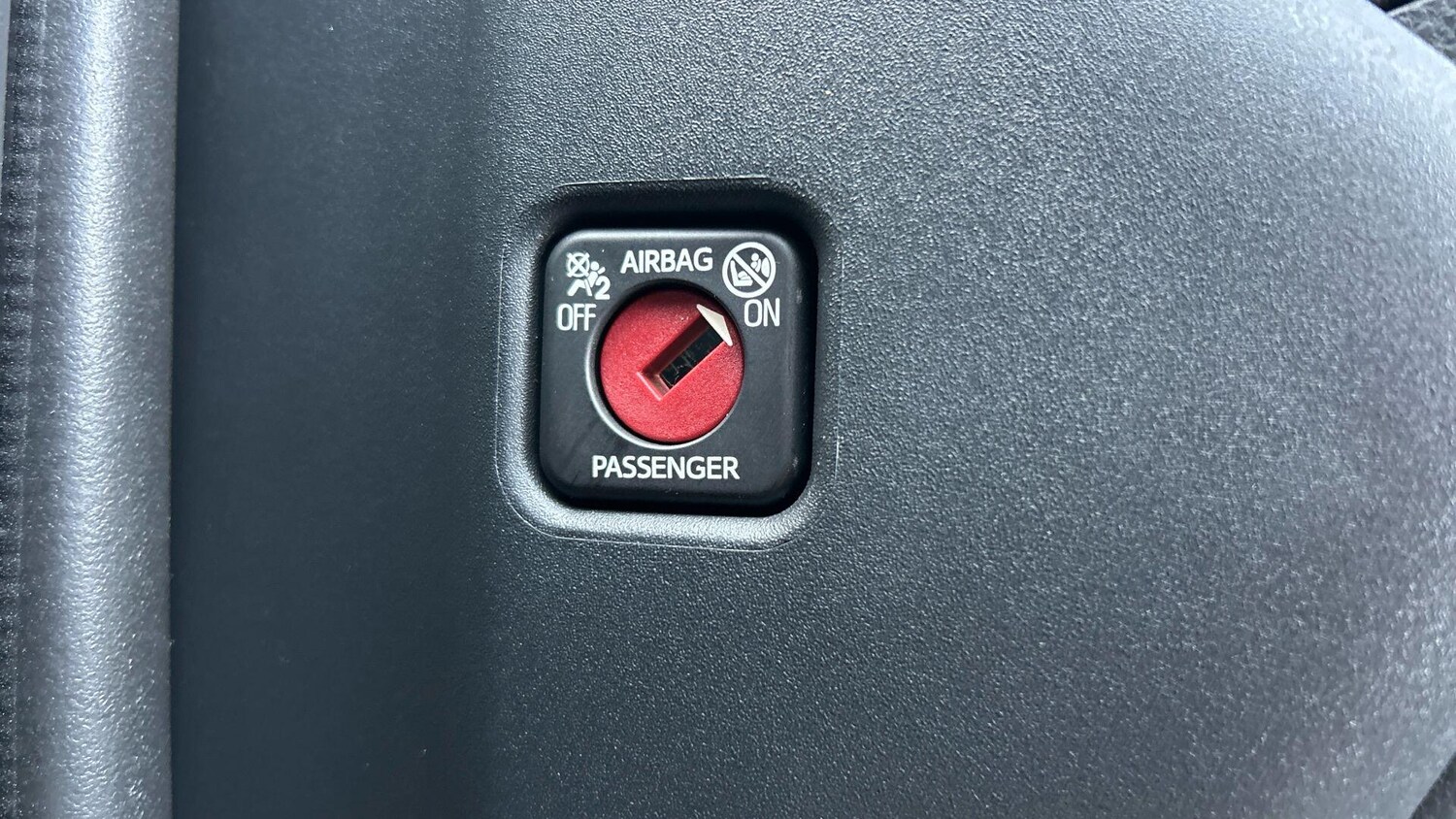 Used Toyota Yaris 2025 for sale - 77723338: Photo 41