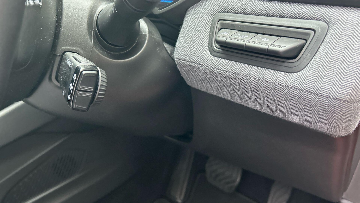 Used Renault Clio 2024 for sale - 77723856: Photo 42