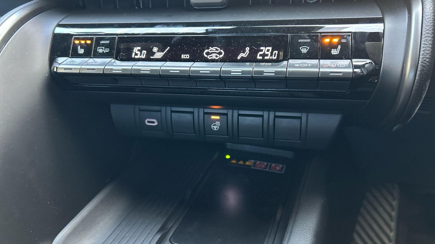 Used Toyota C-HR 2025 for sale - 77737806: Photo 28