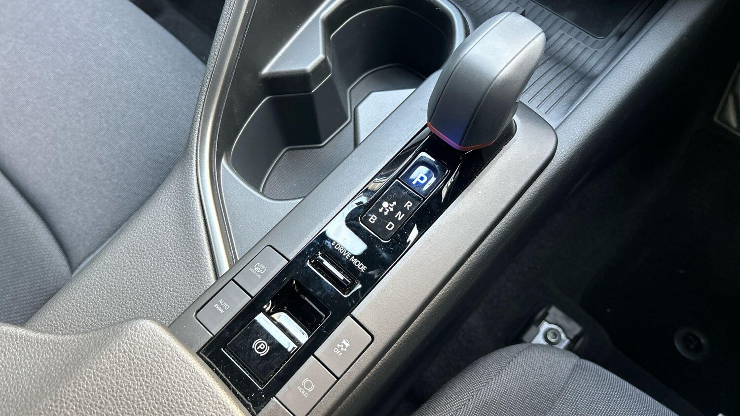 Used Toyota C-HR 2025 for sale - 77737806: Photo 29