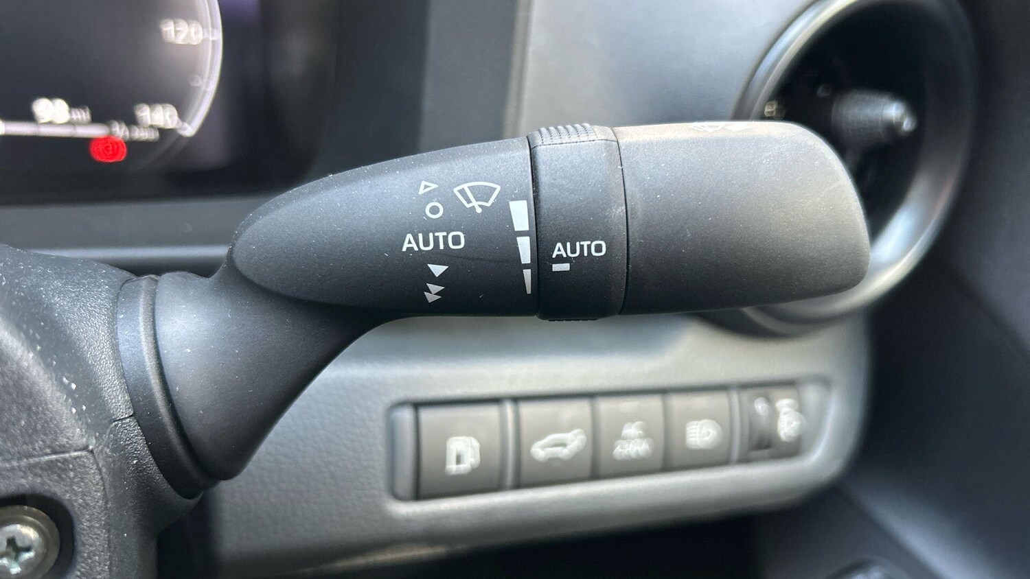 Used Toyota C-HR 2025 for sale - 77737806: Photo 38