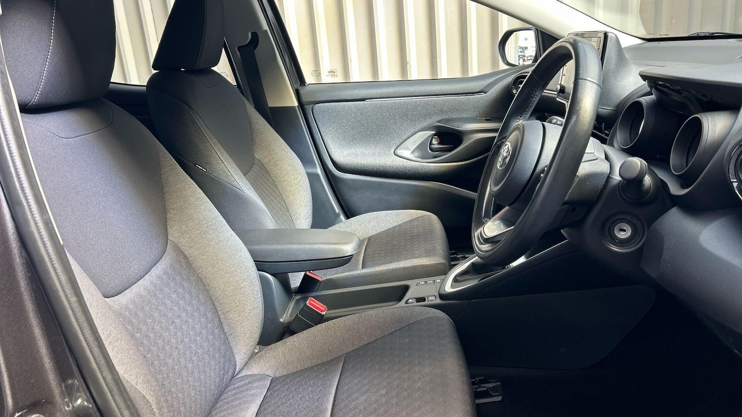 Used Toyota Yaris 2021 for sale - 78047680: Photo 15