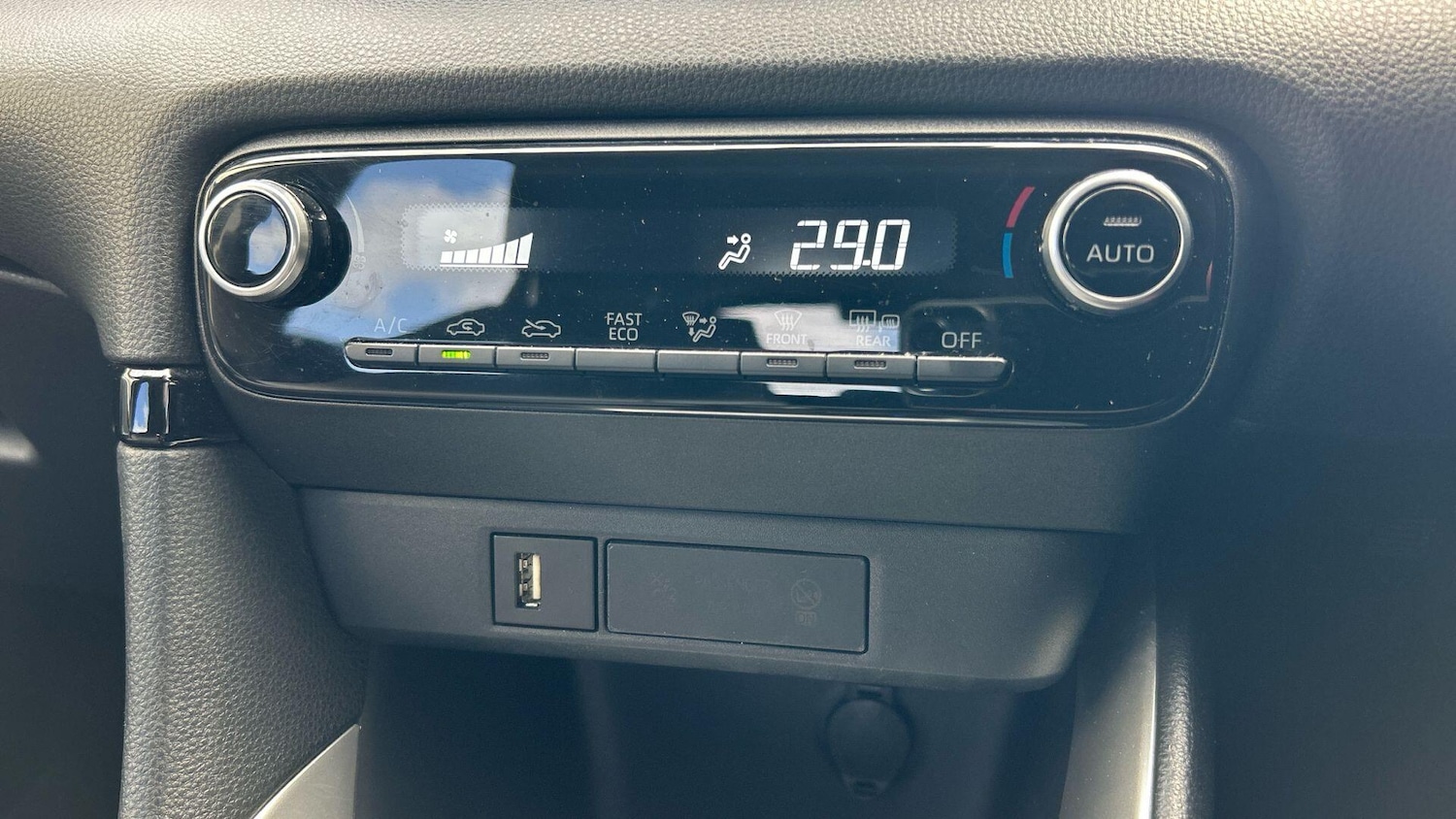 Used Toyota Yaris 2021 for sale - 78047680: Photo 29