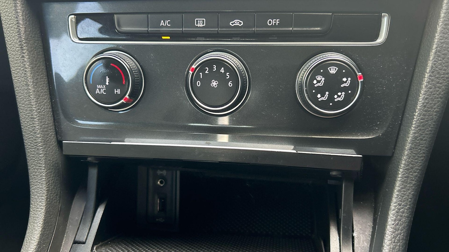 Used Volkswagen Golf for sale - 78101467: Photo 29