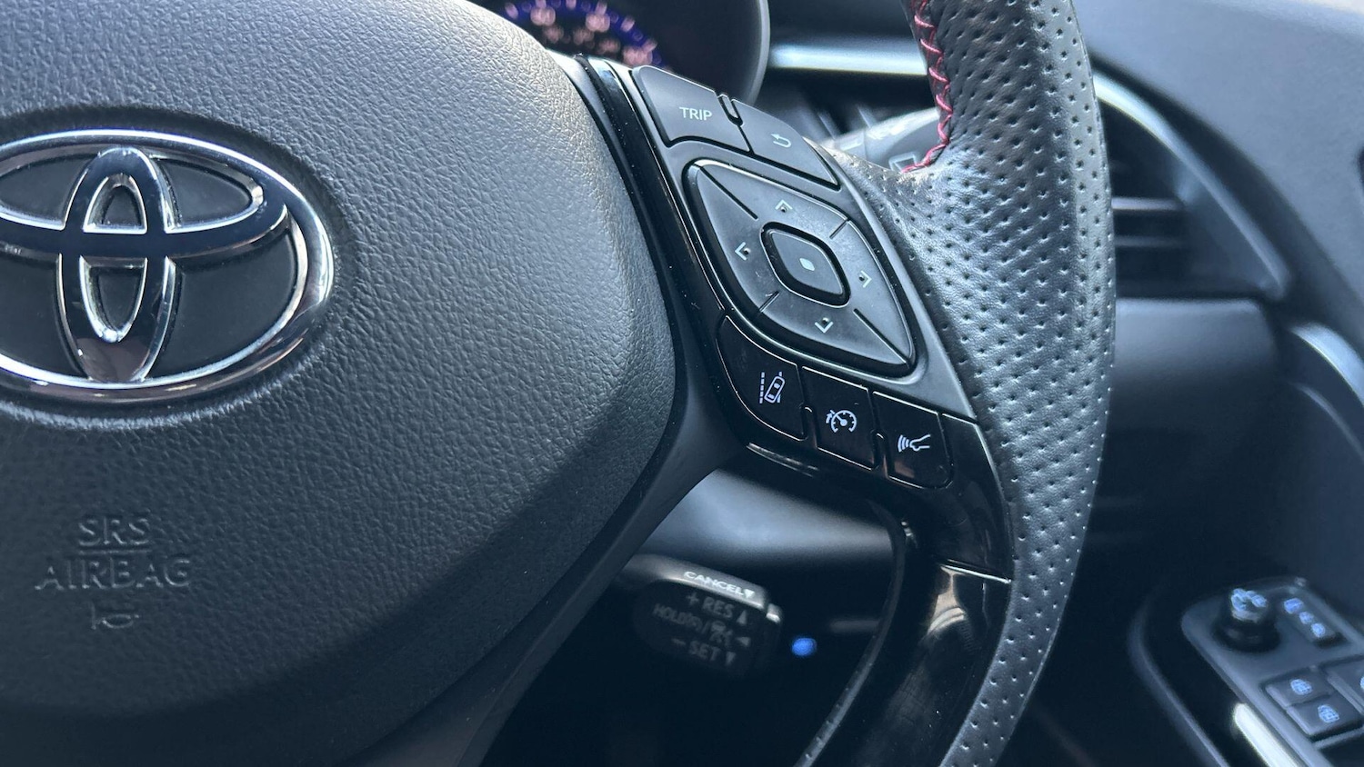 Used Toyota C-HR 2023 for sale - 76898463: Photo 37