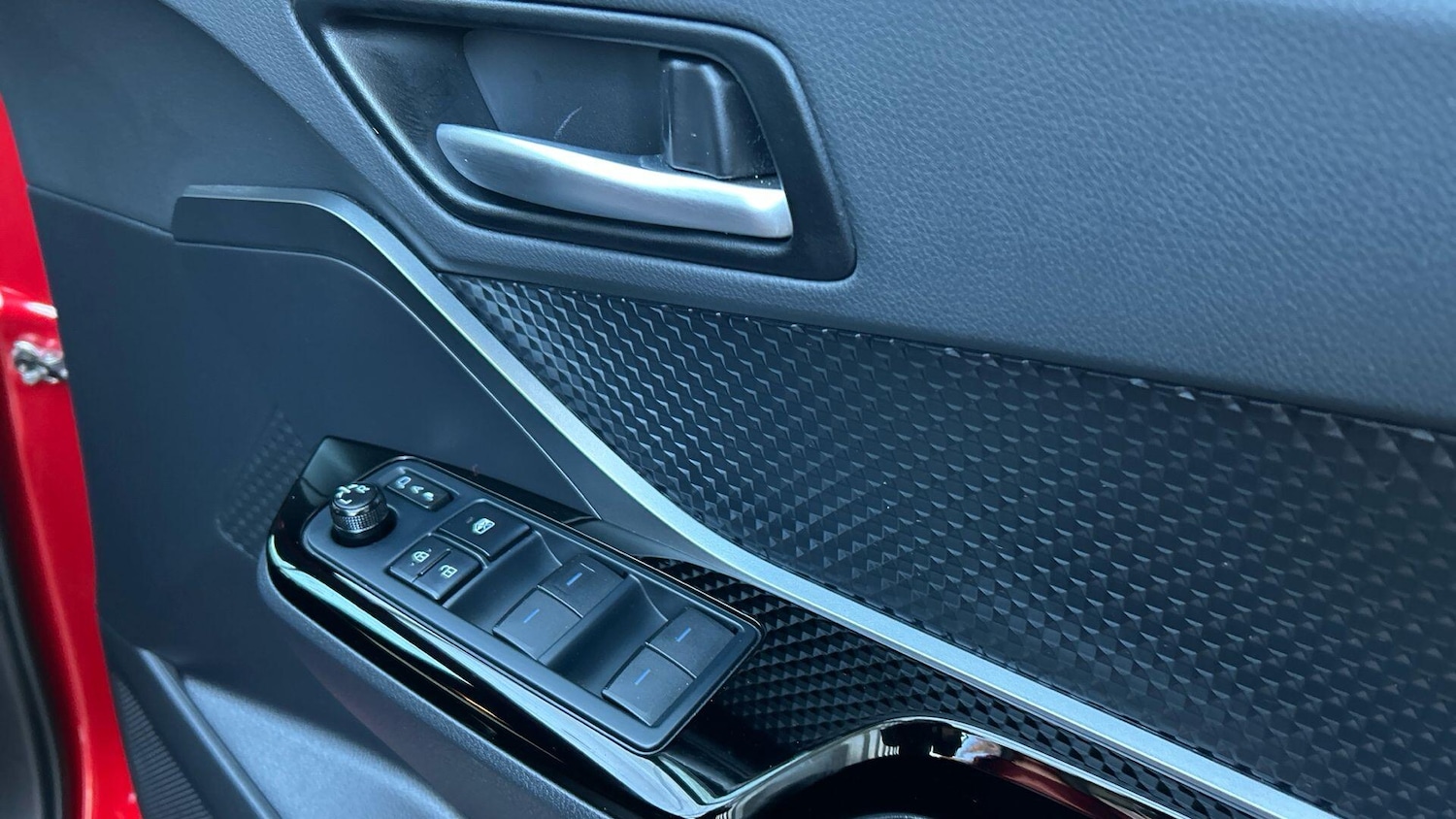 Used Toyota C-HR 2023 for sale - 76898463: Photo 39