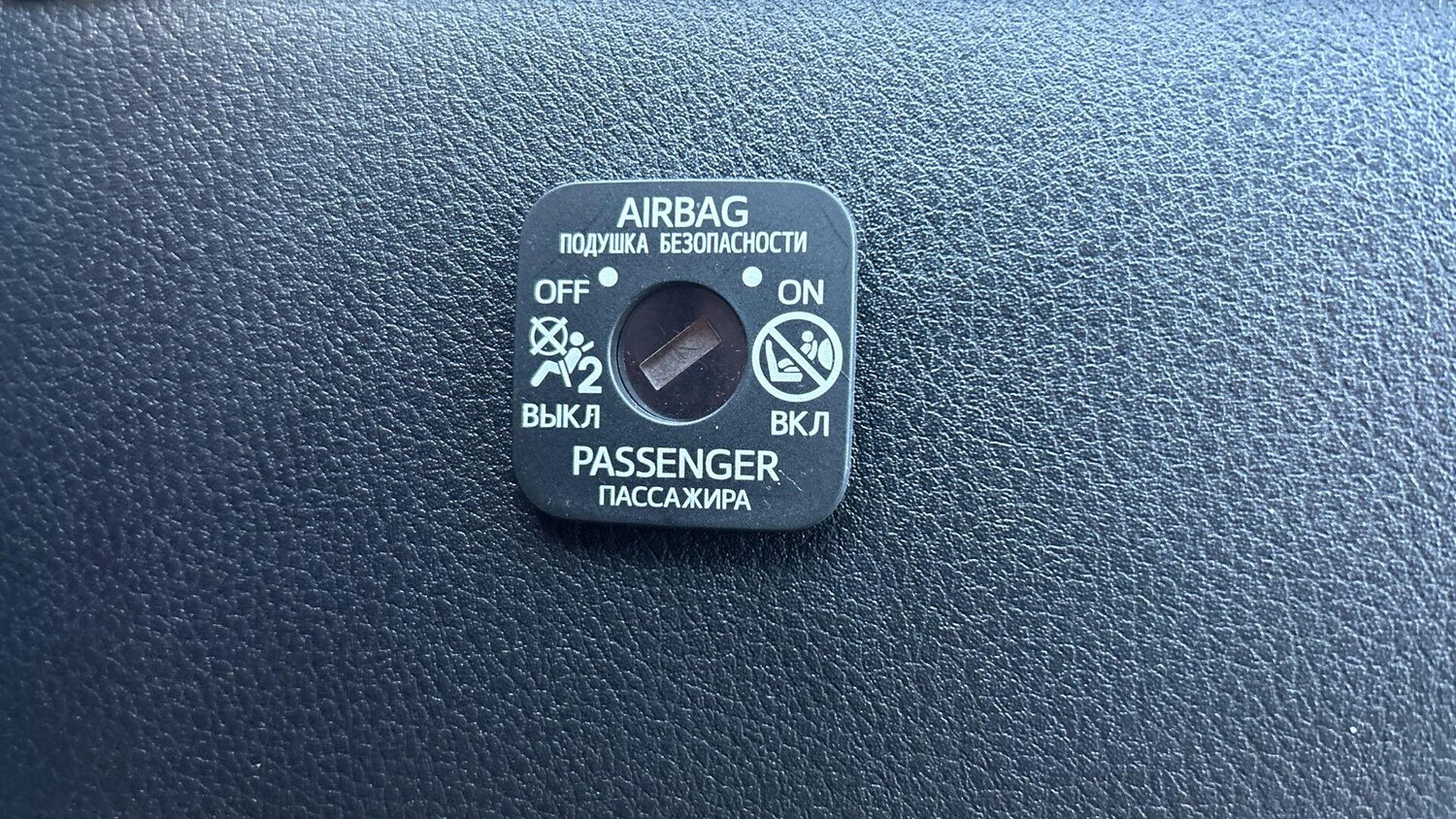 Used Toyota C-HR 2023 for sale - 76898463: Photo 44