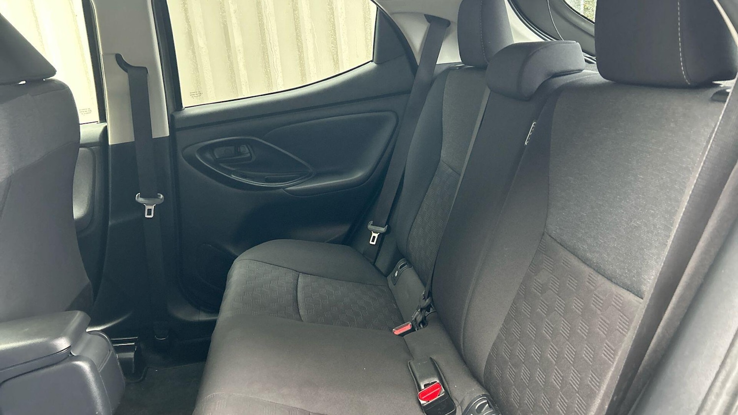 Used Toyota Yaris for sale - 77439851: Photo 17