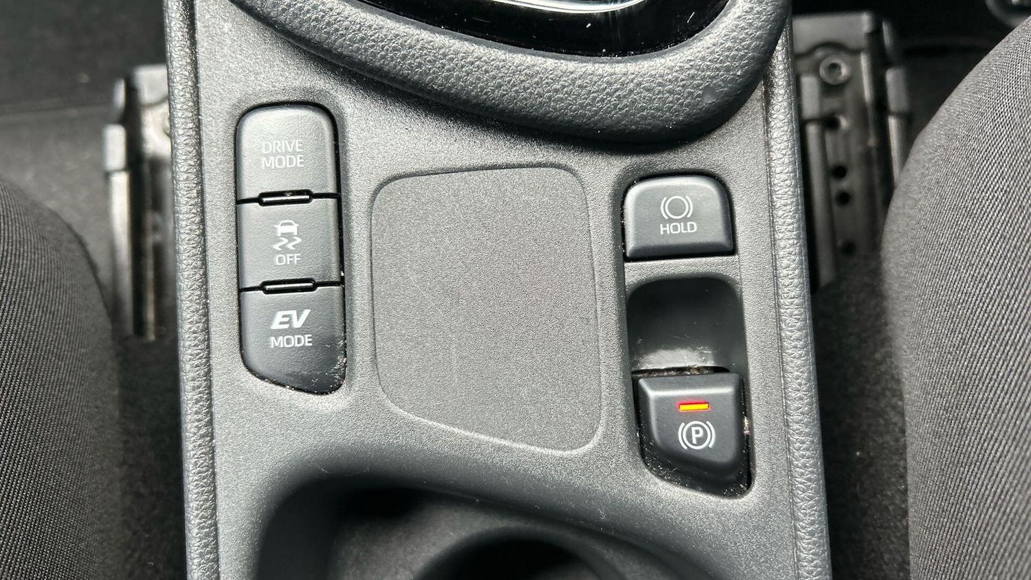 Used Toyota Yaris for sale - 77439851: Photo 33