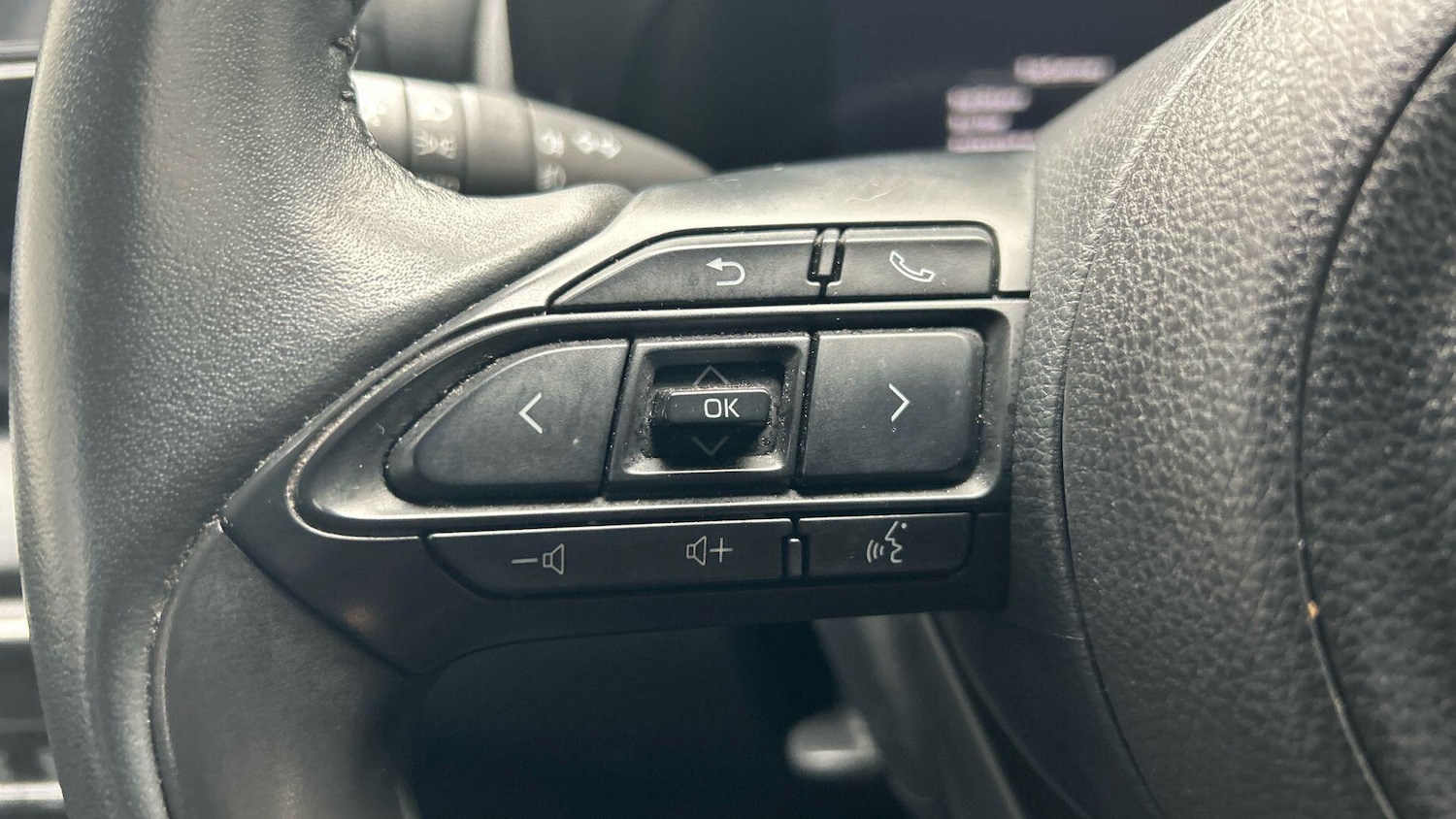 Used Toyota Yaris for sale - 77439851: Photo 34