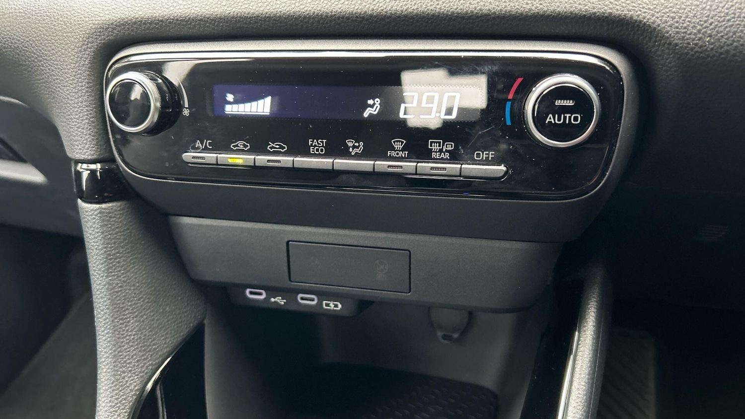 Used Toyota Yaris 2025 for sale - 76399095: Photo 31