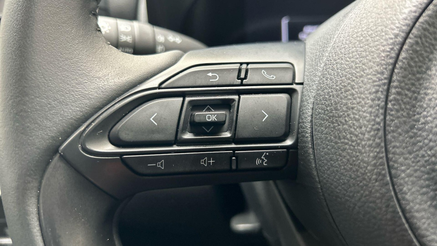 Used Toyota Yaris 2025 for sale - 76399095: Photo 35