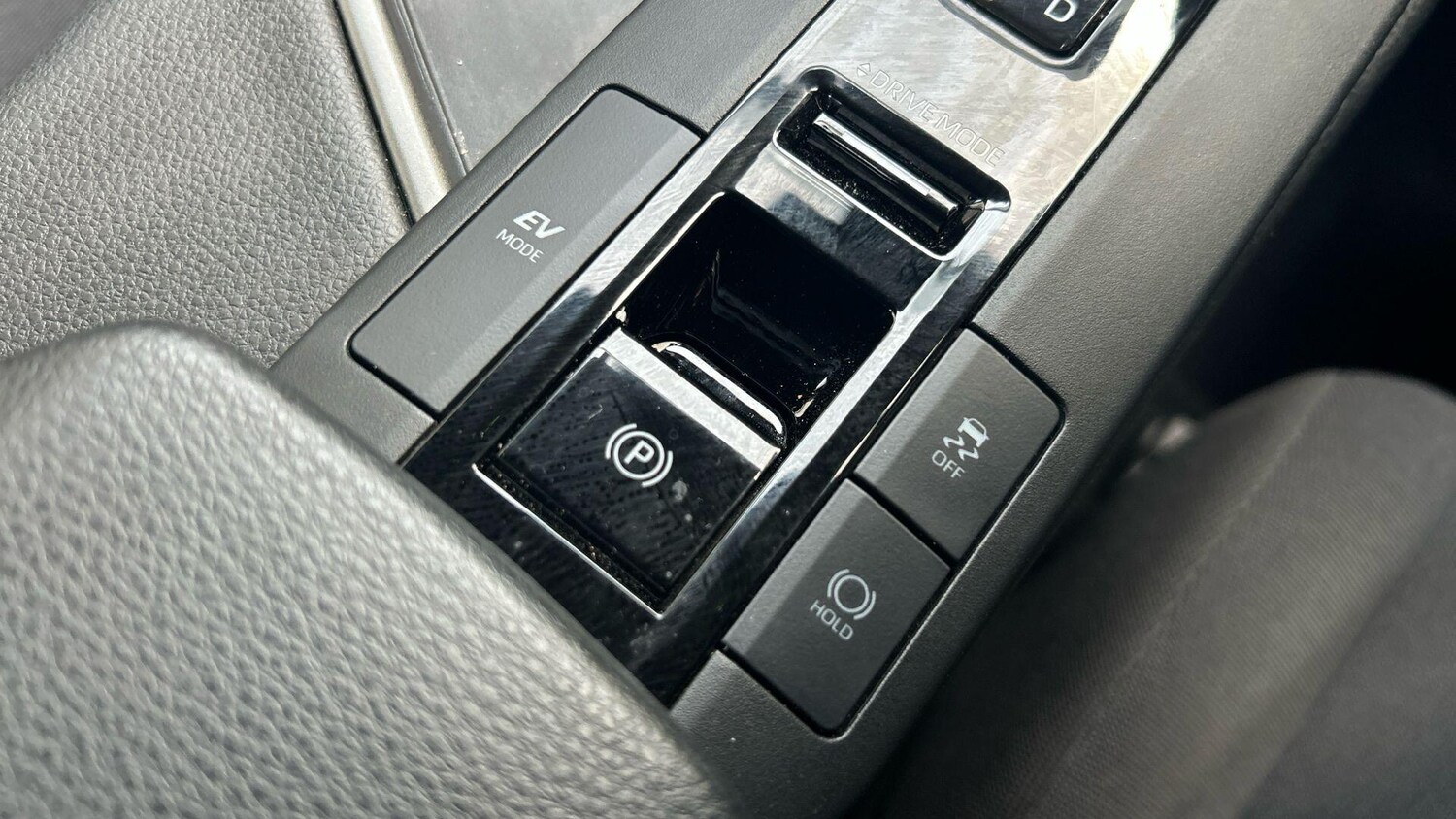 Used Toyota C-HR for sale - 77808418: Photo 32