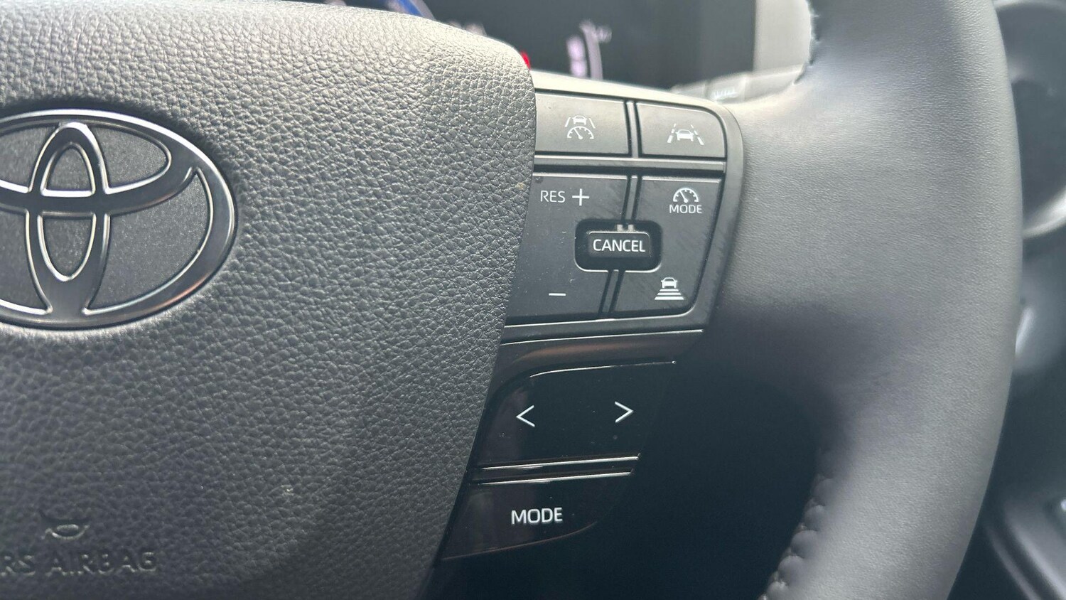 Used Toyota C-HR for sale - 77808418: Photo 35