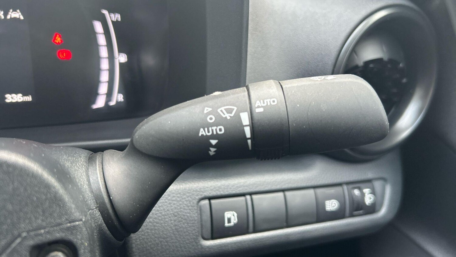 Used Toyota C-HR for sale - 77808418: Photo 36