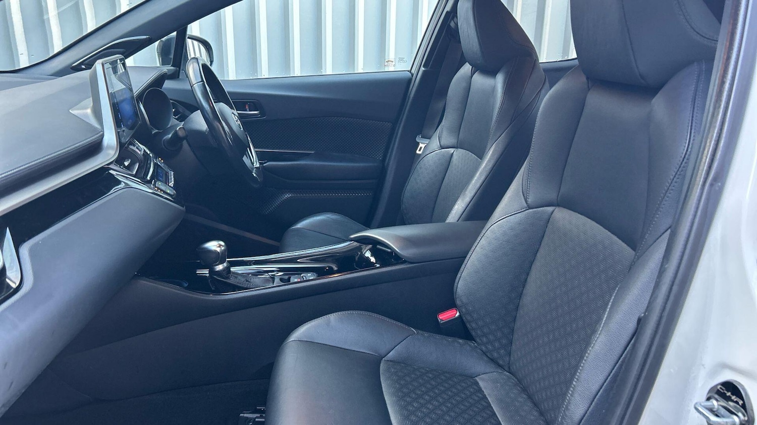 Used Toyota C-HR 2018 for sale - 76964980: Photo 14