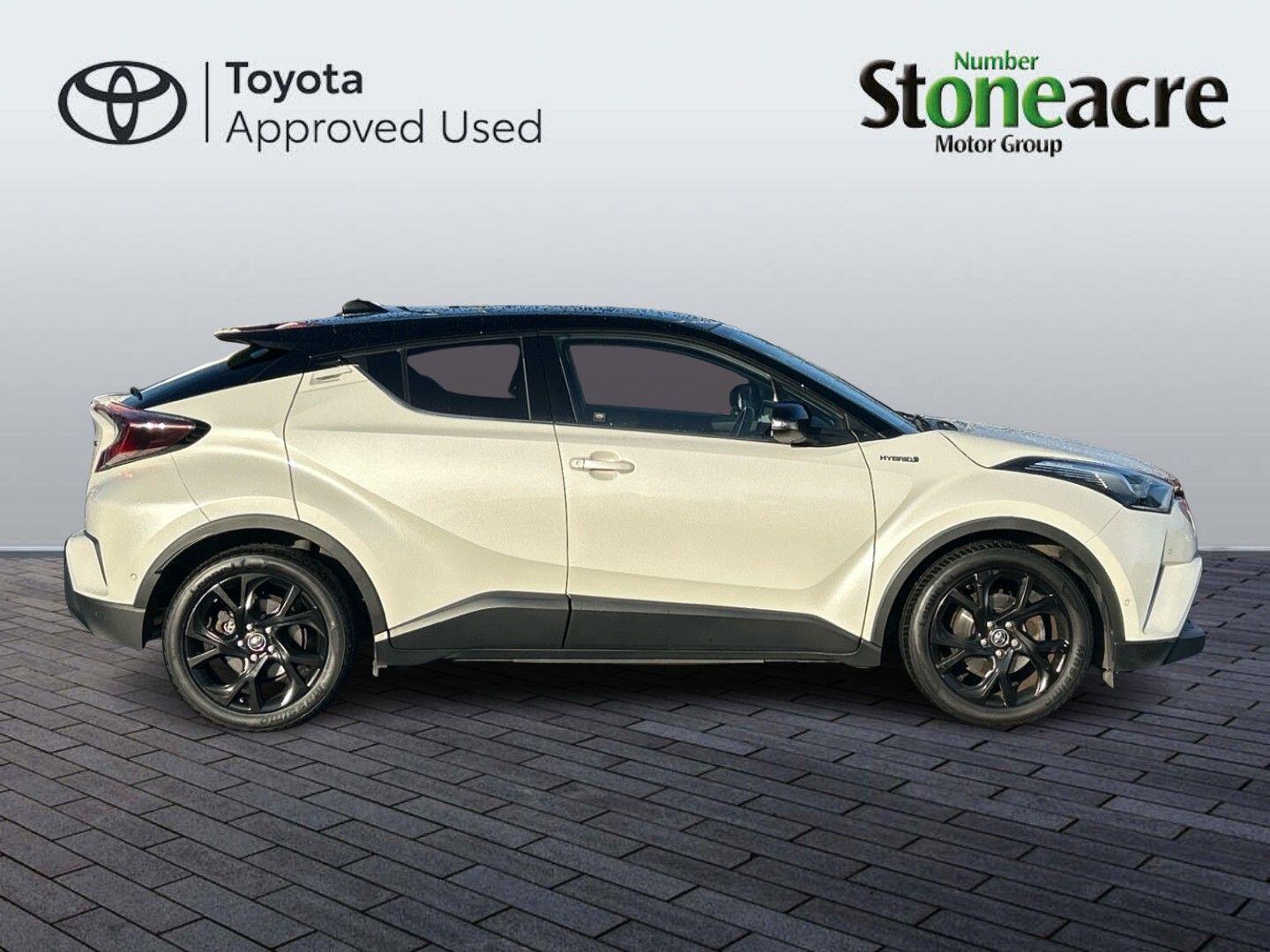 Used Toyota C-HR 2018 for sale - 76964980: Photo 2