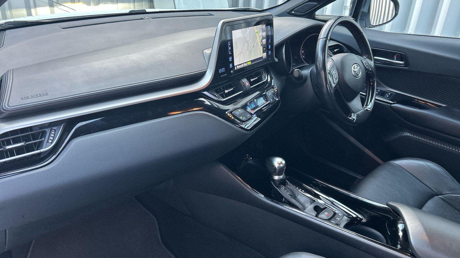 Used Toyota C-HR 2018 for sale - 76964980: Photo 46