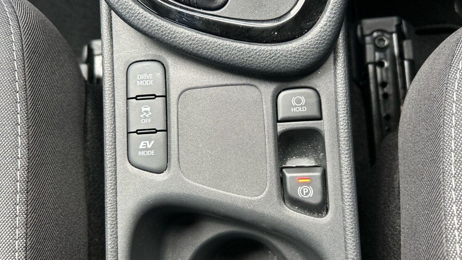 Used Toyota Yaris 2025 for sale - 77939919: Photo 33