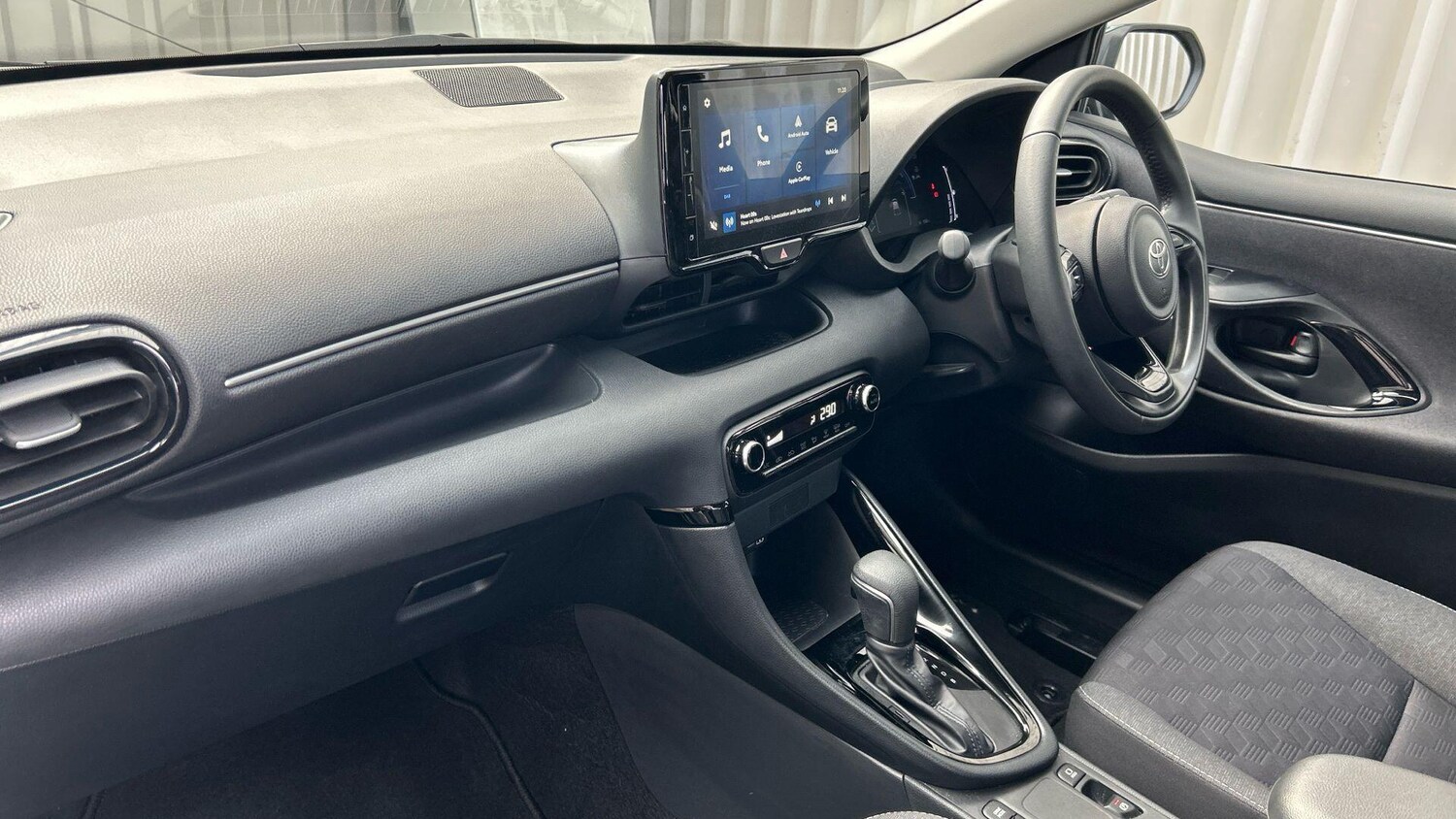 Used Toyota Yaris 2025 for sale - 77939919: Photo 39