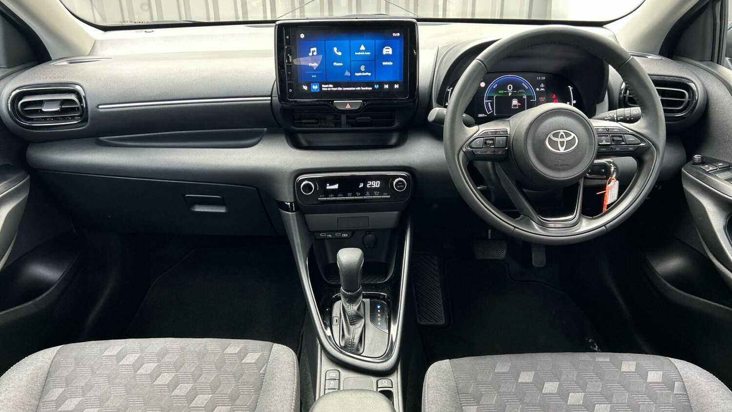 Used Toyota Yaris 2025 for sale - 77939919: Photo 9