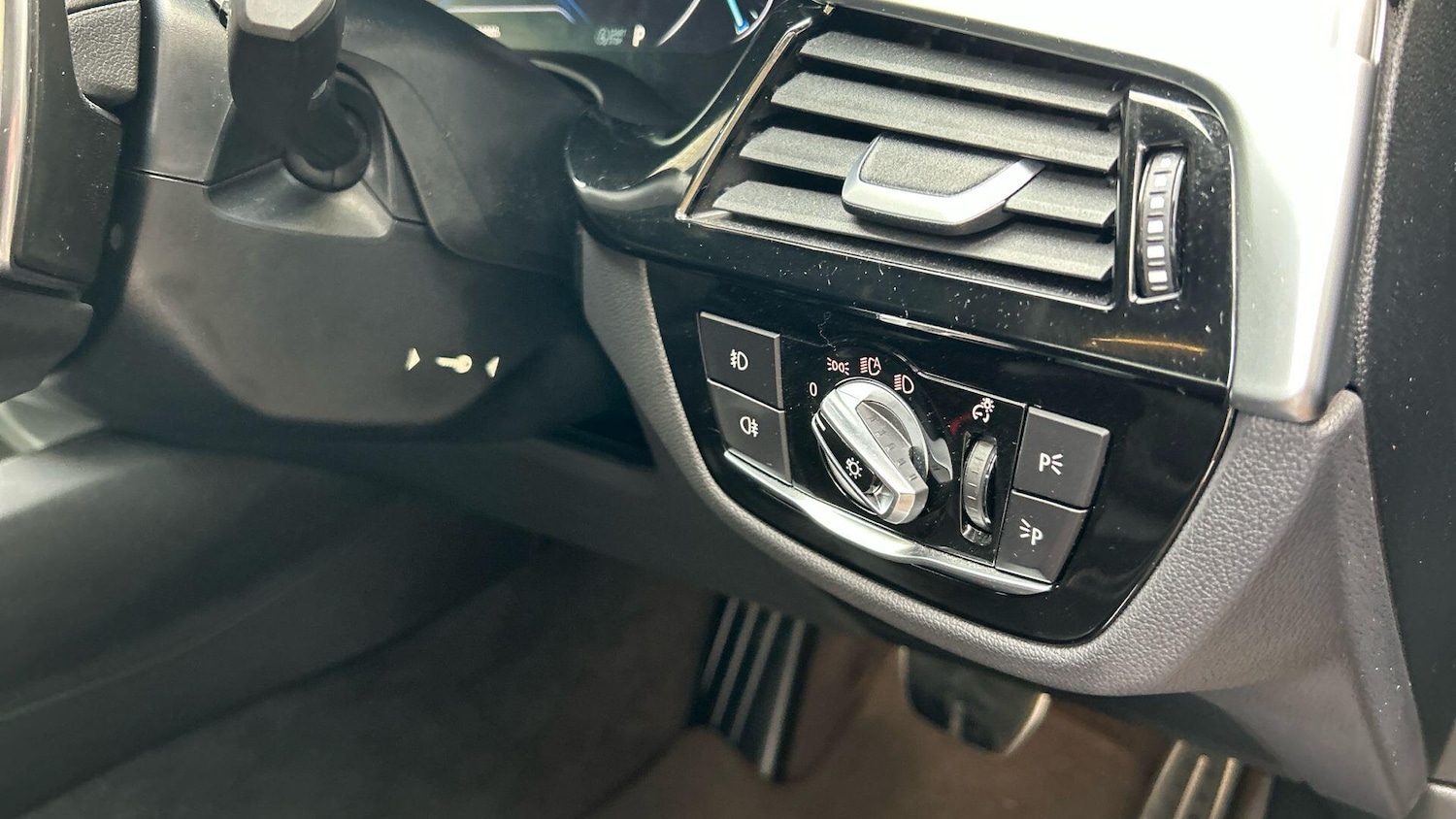 Used BMW 5 Series 2018 for sale - 76484294: Photo 43