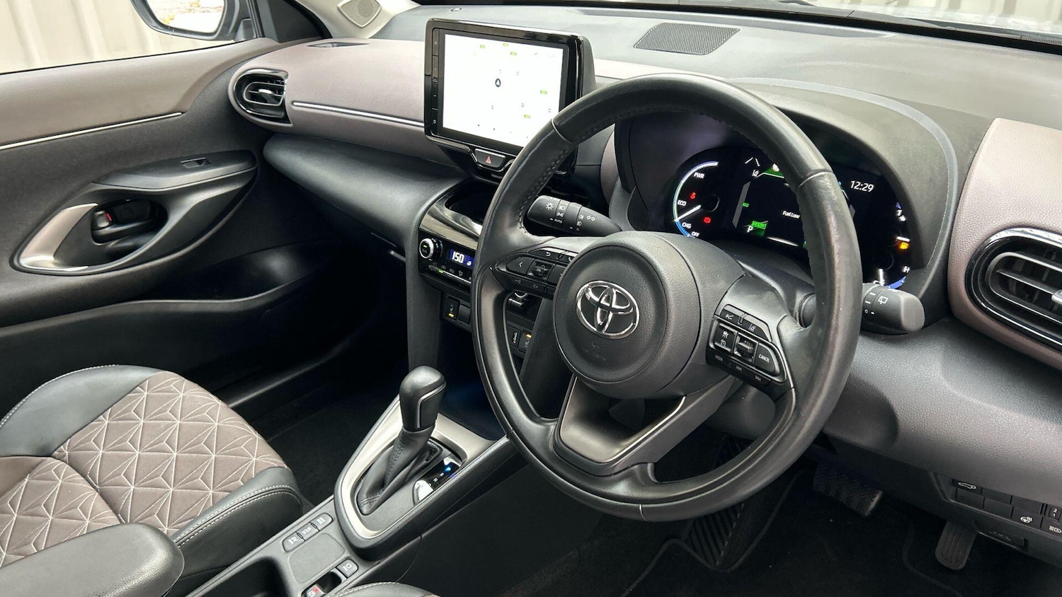 Used Toyota Yaris Cross 2023 for sale - 76562330: Photo 10